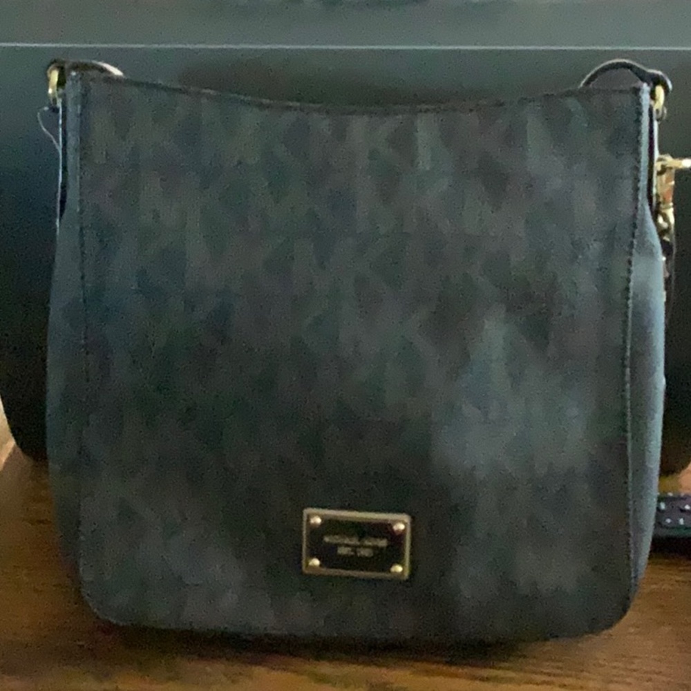 MK Messenger Bag